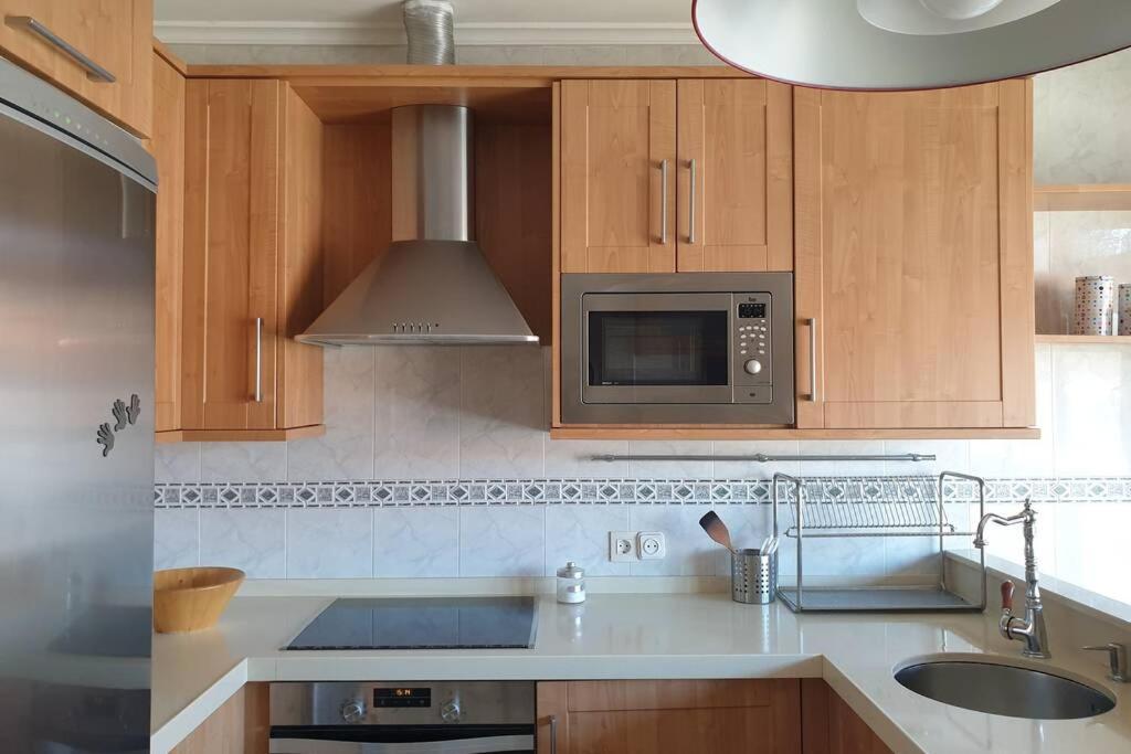 Superbright Close To Beaches & Metro